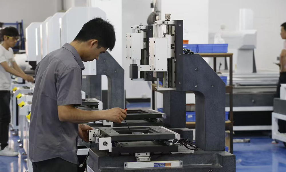 如何测量二次元投影仪的角度？